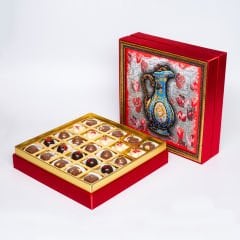 Tablolu Butik Kutu Spesiyal Çikolata 10