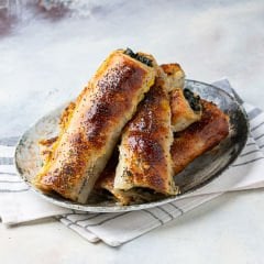 Ispanaklı Ev Böreği