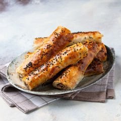 Kıymalı Ev Böreği