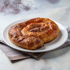 Kıymalı Kol Böreği