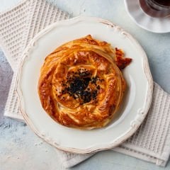 Peynirli Gül Böreği