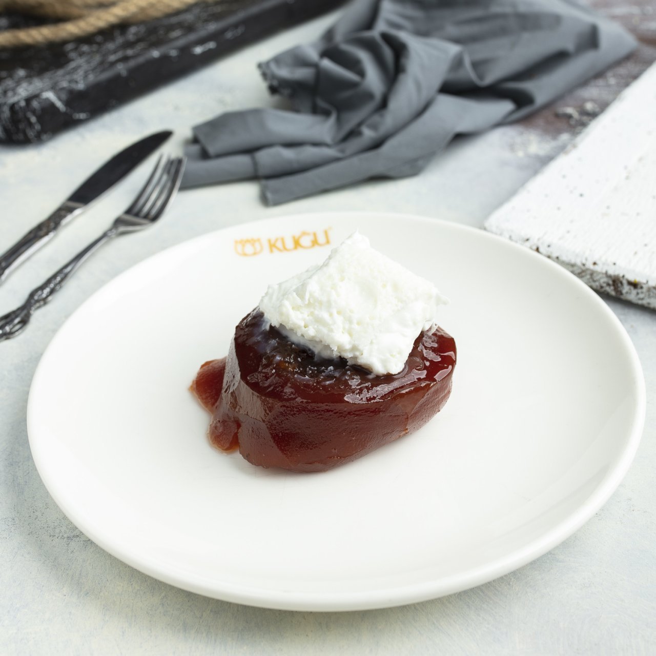 Ayva Tatlısı (Kaymaklı)